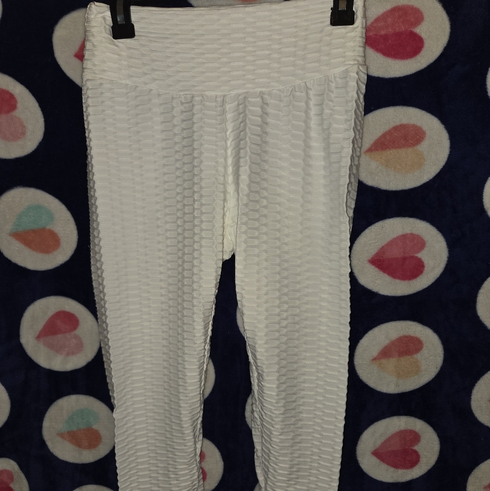 Women White Textured Leggings